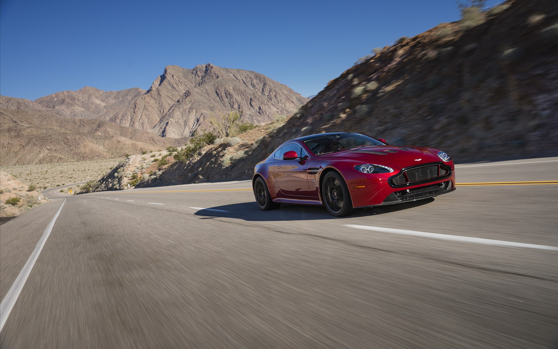 Aston Martin V12 Vantage S 2014